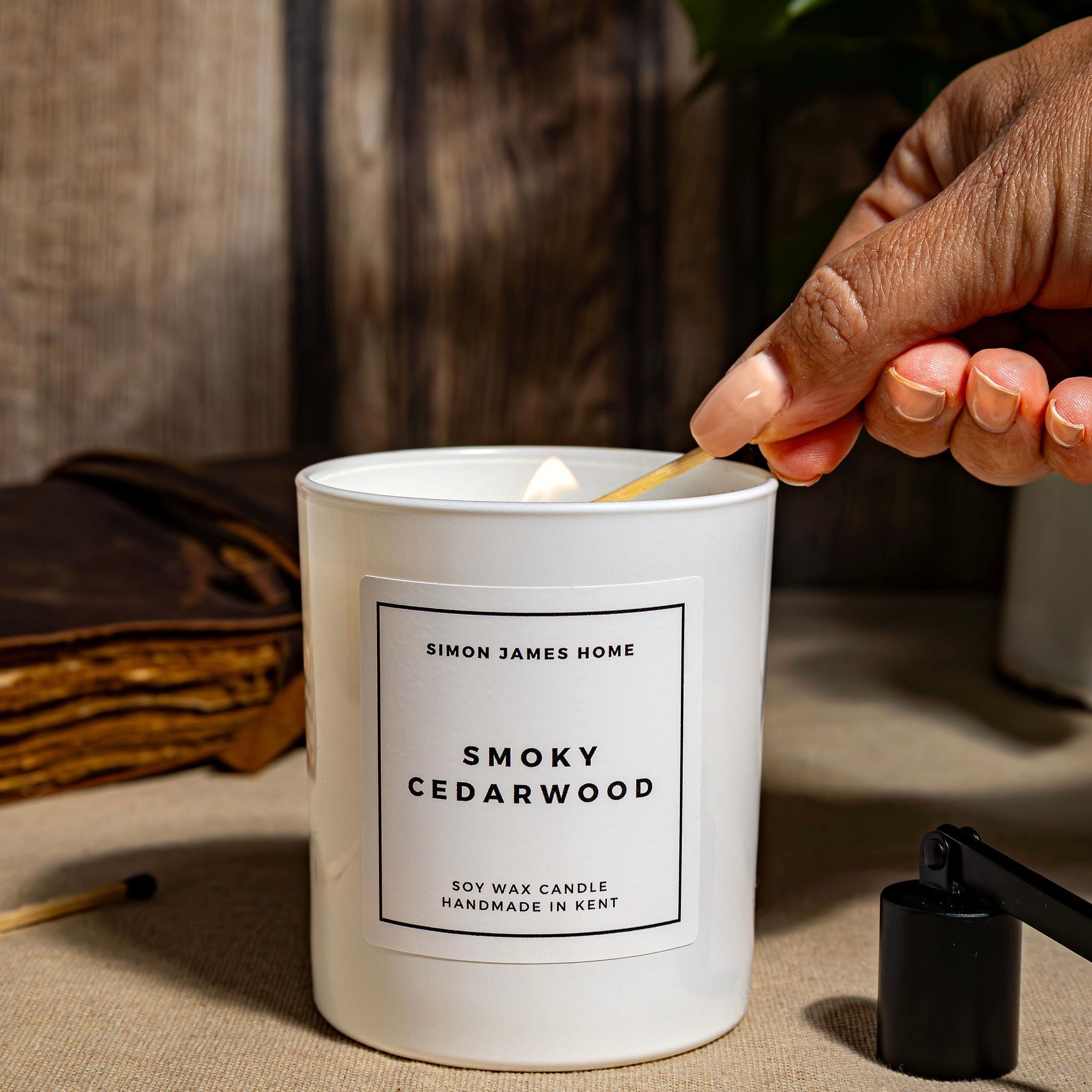 Smoky Cedarwood Handmade Soy Wax Candle - Simon James Home