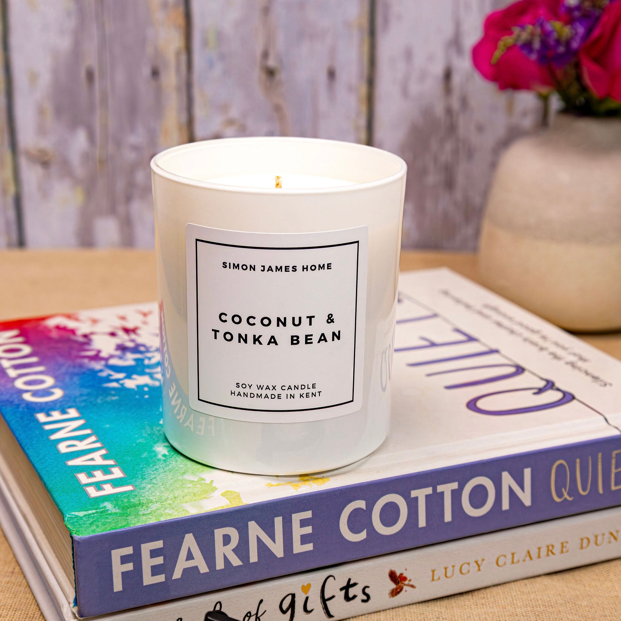 Coconut & Tonka Bean Handmade Soy Wax Candle - Luxurious Coconut Candle - Simon James Home