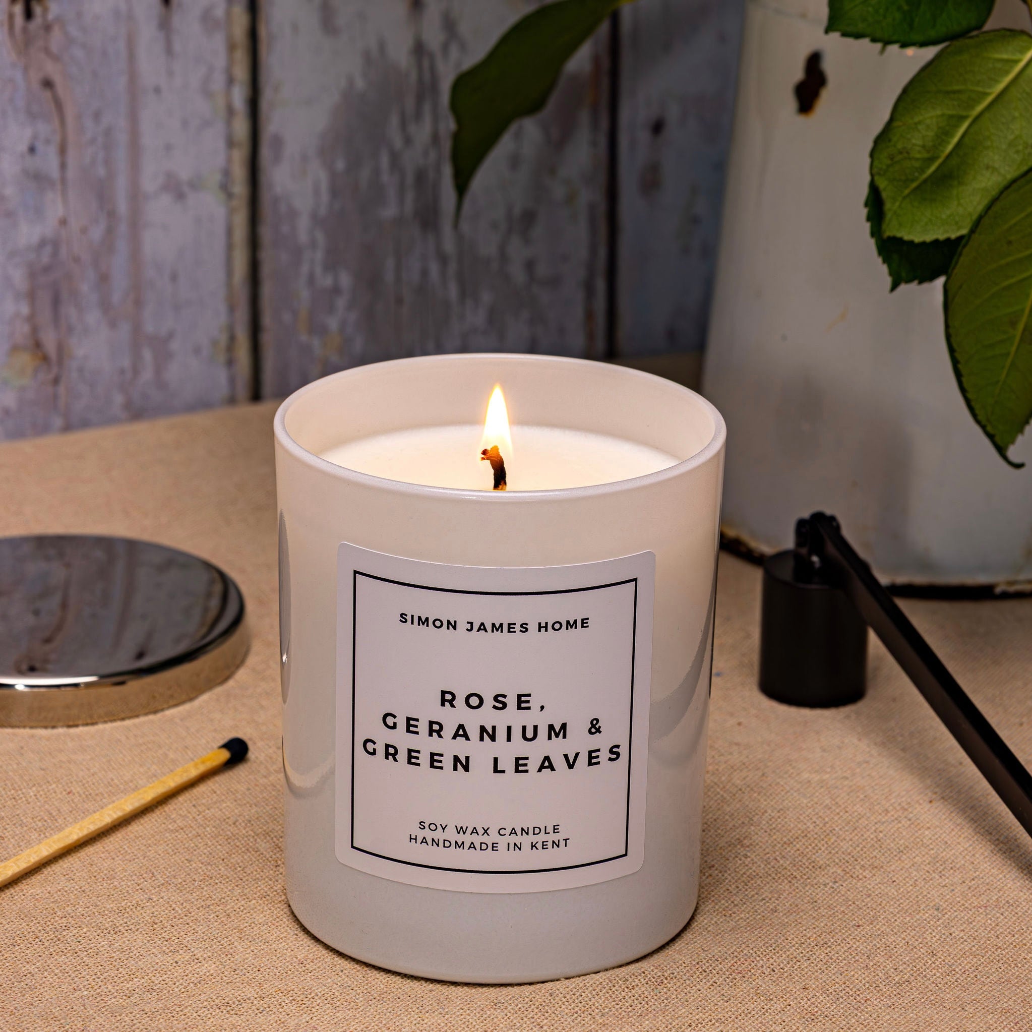 Rose, Geranium & Green Leaves Handmade Soy Wax Candle - Simon James Home