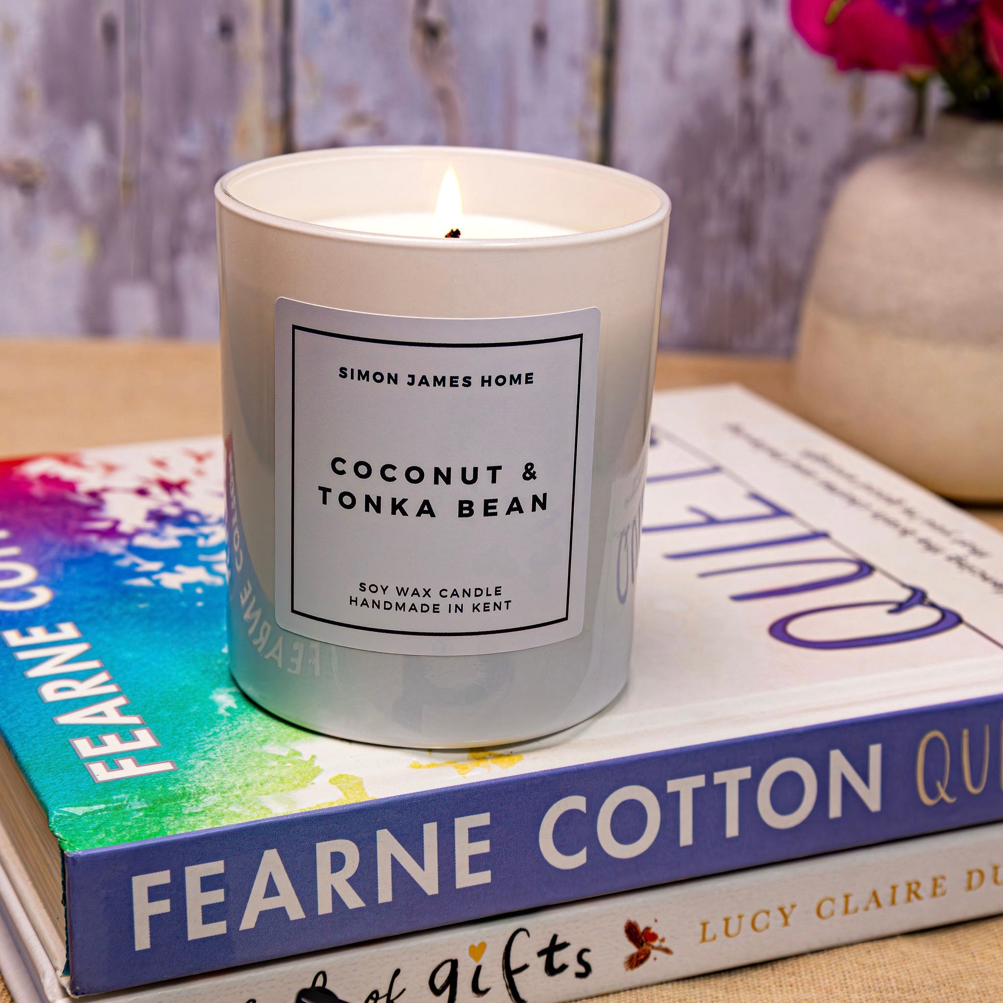 Coconut & Tonka Bean Handmade Soy Wax Candle - Luxurious Coconut Candle - Simon James Home