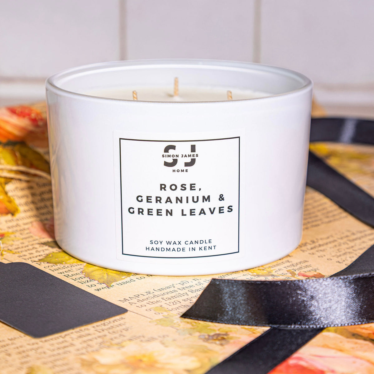 Rose, Geranium & Green Leaves Candle - Luxury Soy Wax - Rose Candle - Simon James Home